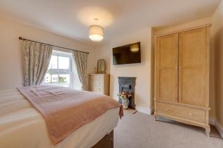 Munton Cottage - 2