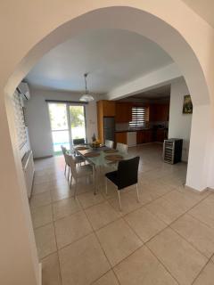 Dene Hollow Pyla - 1