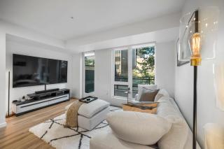 Luxe Loft In Heart Of Downtown - 0