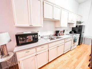 Gaslamp 2bdrm - W Parking & 5 Beds #403 - 6