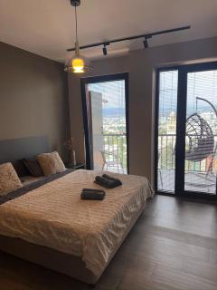 2 Cozy Retreat by Tbilisi Top Attractions - 1