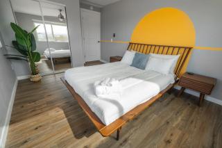 Desert Oasis - Firepit, Stargazing, Kitchen Essentials, 5 Acres, & Joshua Trees - Sleeps 6 Comfortably, 7 with Sofa, 8 Maximum - Landers - 3