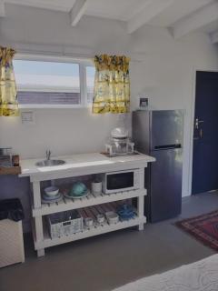Townsend All-In-One Bachelors Cabin - 3