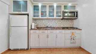 Unit facing Steps Beach and with close beach access - Rincon - 1