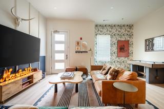 Outrider Buyout- 3 units by AvantStay Sleeps 36 - 6