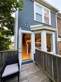 Bright Modern Home in Downtown St Johns - 1