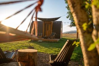 RAZBIBRIGA - Riverside Camping Pod by IGLENA - 2