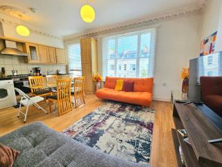 Beautiful Kensington Home with 4 beds, only 3 Minutes walk to Earls Court Station - Londra - 2