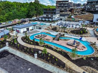 Carpenters Splashin Paradise -Smith Creek Reserve - Indoor Pool, Waterpark, Theater Room, Hot Tub!!! - 8