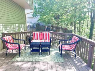 Game Room! King Bed! Near ATL! Fenced Yard w Deck BBQ - 7