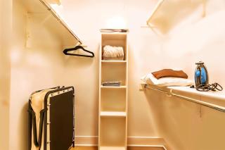 Boulevard Stays Cozy Suite Access to Pool Gym & Parking - Arlington - 1