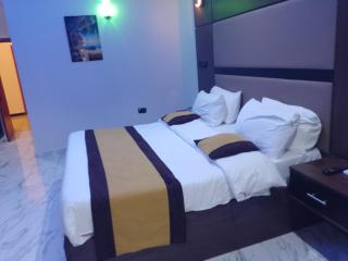 Rhocharls Hotel and Suites Limited - Mama - 1