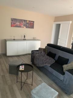 Maison, Parking privé, Climatisation ! - 0
