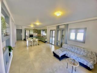 Two Bedrooms Apartment - Chora Nestor Center - Khóra - 0