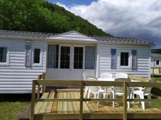 Mobil home 8 pers avec terrasse au Chambon de Vorey - API-1-52-428 - Vorey - 0