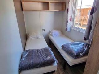 Mobil home 4 chambres - Terrasse - 8 pers - API-1-52-700 - Wavans - 9