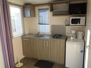 Mobil-home cosy pour 2 avec terrasse à Saint-Sornin - API-1-52-546 - 9