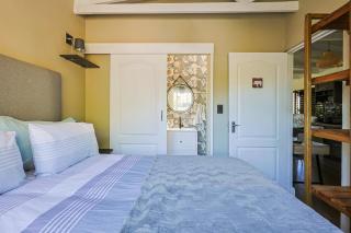 New 4 bdrm Mount Retreat, Hout Bay, Off grid no loadshedding - Hout Bay - 0