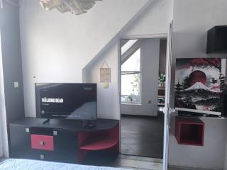 Sunny Hollow - Sofia - 8