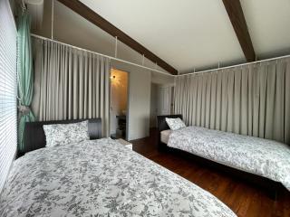 Joy House - Imari - 3