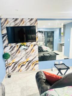 Brown Accomodation - 0