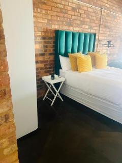 Maboneng Gauteng 358 uncapped WiFi - 7