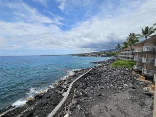 Oceanfront 1 Bedroom in Kailua-Kona - 9
