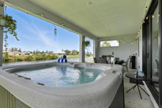 Canal's Breeze - Cape Coral - 0