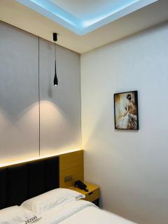 Times Mansion Hotel - Freetown - 4