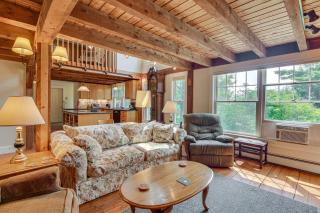 Rural Retreat 3 Mi to Morrisville and Rail Trail! - Hyde Park - 7