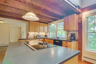 Rural Retreat 3 Mi to Morrisville and Rail Trail! - Hyde Park - 4
