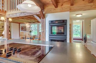 Rural Retreat 3 Mi to Morrisville and Rail Trail! - Hyde Park - 3