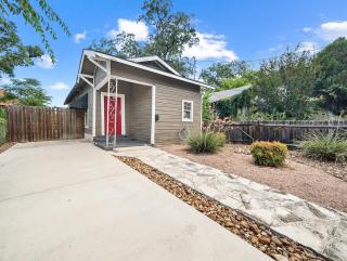 6 min from River center mall and hospital - San Antonio - 1