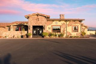 Soaking Tub Vineyard Views Wine Trail Access The Casita at Vines Estate by AvantStay - 0
