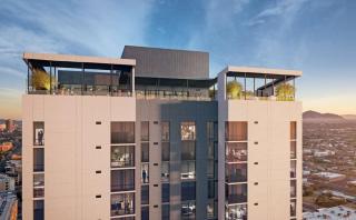 Boulevard Stays Modern Highrise STU Sky Pool Parking Gym 03 - 7