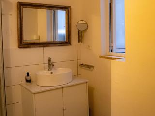 Piazza Unità Elegant Studio Apartment Wi-Fi and AC - Triest - 9