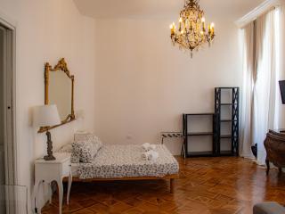 Historical city center with balcony - Trieste - 6