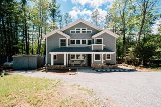 After Dune Delight, 5BR Home Near River - 5