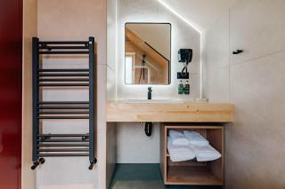 Uphill Spa Chalets - 2