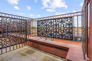 Modern Studio with Balcony Godino Hotel Ilford - Ilford - 2
