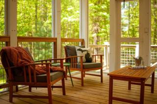 Lake Effect Lodge 3 Minutes From Laketown Beach! - Holland - 0