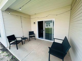 Spacious Wyoming MI Getaway- Minutes to GR - 5