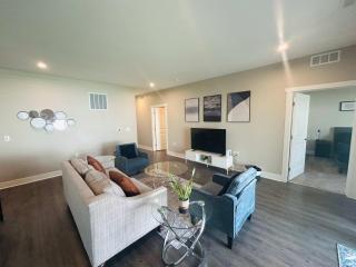 Spacious Wyoming MI Getaway- Minutes to GR - 2