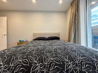 1600ft 2Bed 3Bath near Battersea Power Station, Private Gated & AC, 1000MB Fast Internet speed - 5