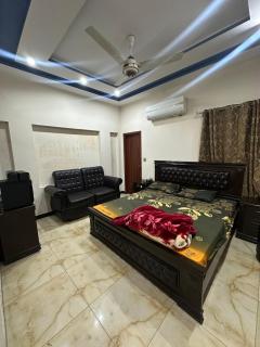 Luxury House in Multan - Multan - 9