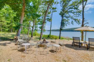 Waterfront Bull Shoals Lake Cabin with Deck and Views! - 9
