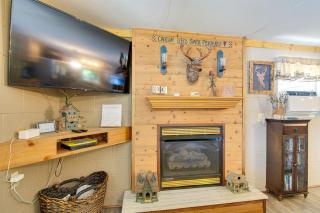 Waterfront Bull Shoals Lake Cabin with Deck and Views! - 4