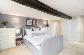 Charming Countryside Retreat with Fire pit & Hot Tub close to the Yorkshire Dales - 3