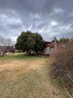 Hermosa cabaña a orillas del rio - 8