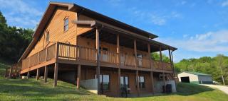 Augustus Lodge Bed & Breakfast - 9